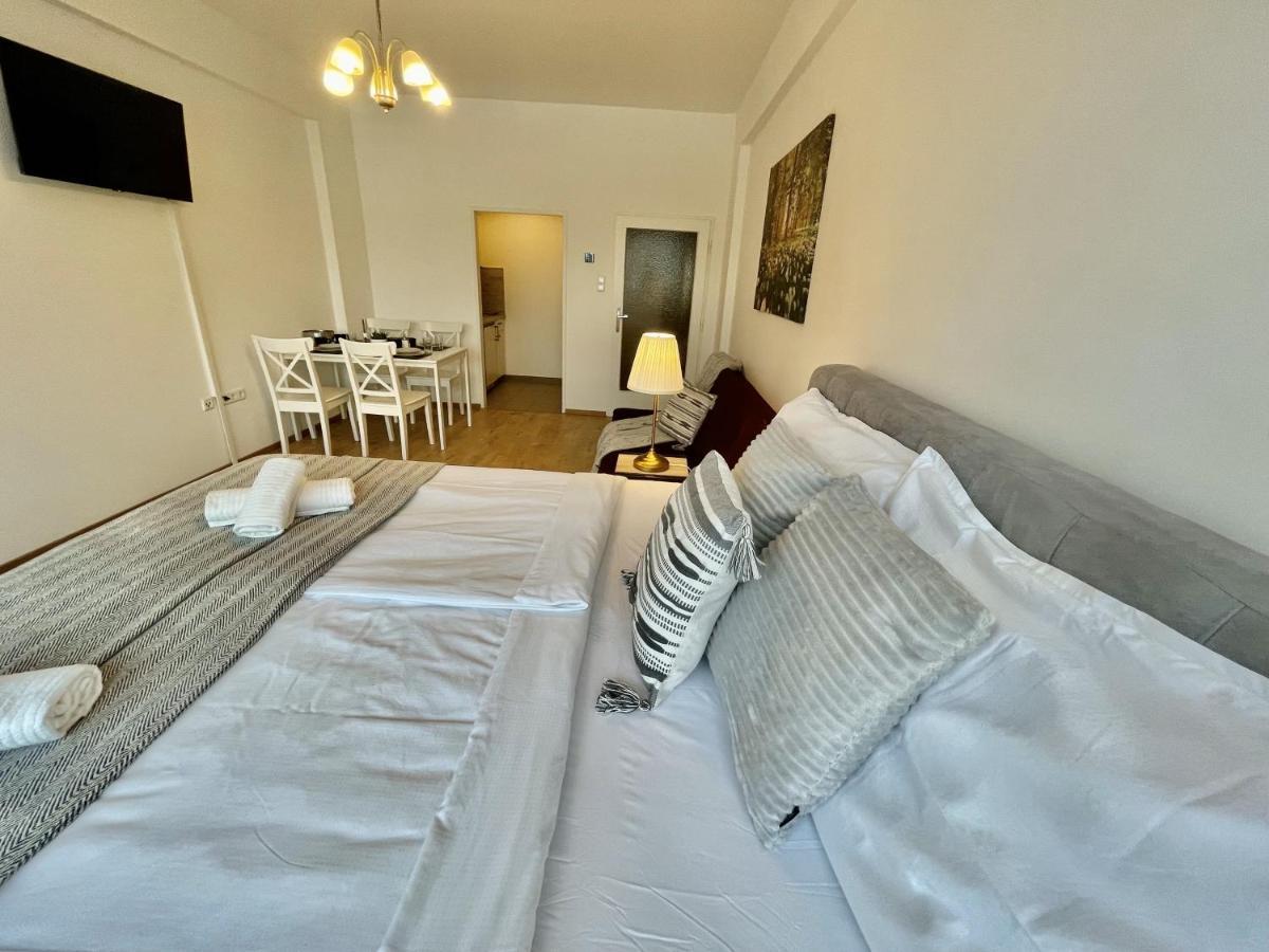 City Center Apartments Am Schwedenplatz Відень Екстер'єр фото