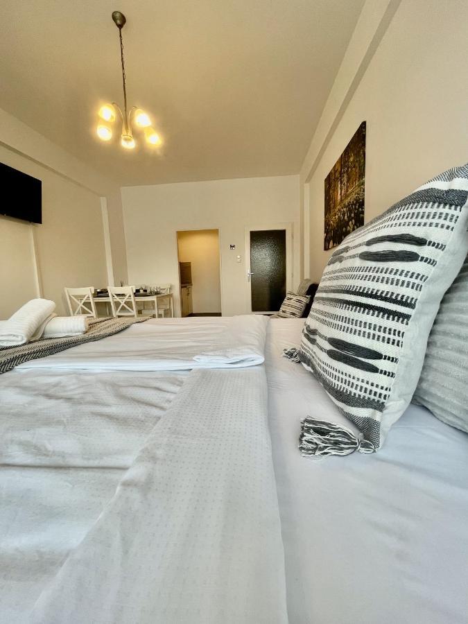 City Center Apartments Am Schwedenplatz Відень Екстер'єр фото